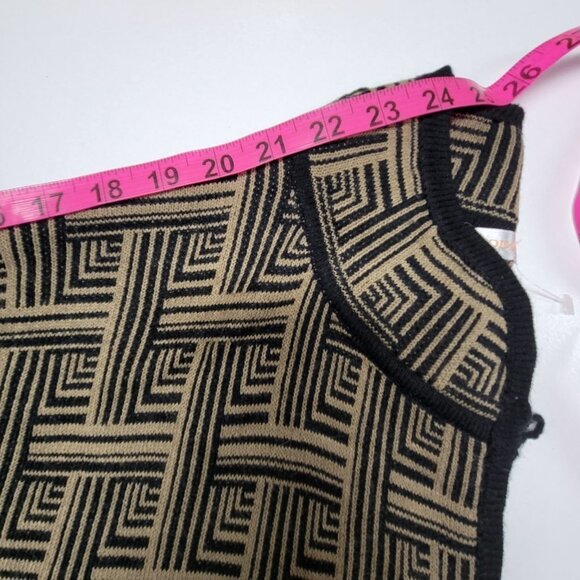 Brown and Black Shrug Shawl Cape with Armholes - Picture 9 of 10